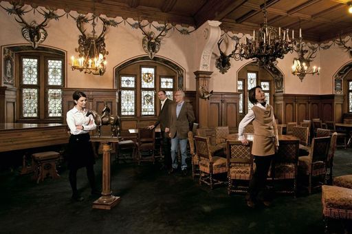 Bebenhausen, visitors in the Blue Hall