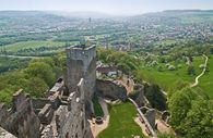 Foto: Staatliche Schlösser und Gärten Baden-Württemberg, Arnim Weischer Luftansicht von Burg Rötteln