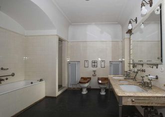 The queen's bathroom in Bebenhausen Palace