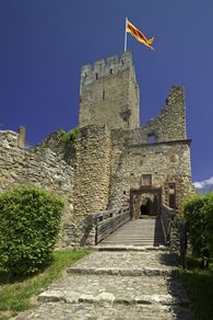 Foto: Staatliche Schlösser und Gärten Baden-Württemberg, Arnim Weischer Burg Rötteln Hauptzugang Oberburg