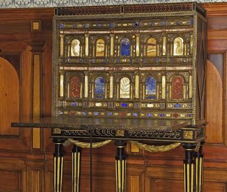 Cabinet in the king's drawing room in Bebenhausen Palace